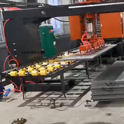 Sistema automatico di carico e scarico di 600 mm