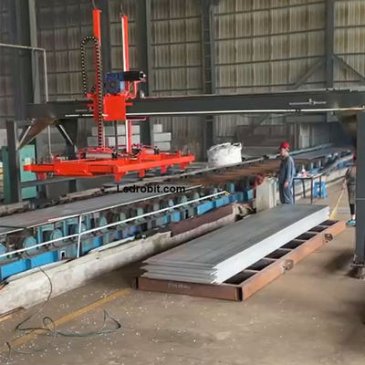 Controllo indipendente pallettizzatore a braccio robotico