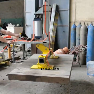 Prodotti diversi Apparecchiature di carico e scarico CNC semiautomatiche