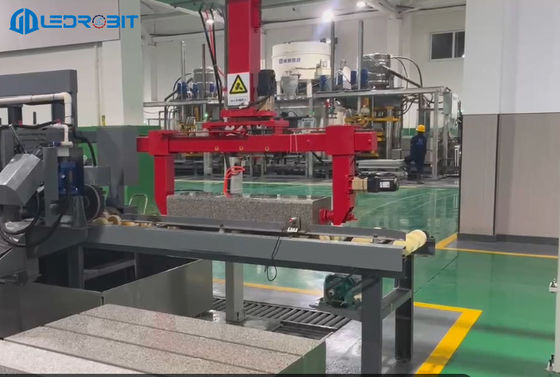Macchina di palettizzazione automatica per la linea di produzione automatica di curbstone risparmia costi di curbstone